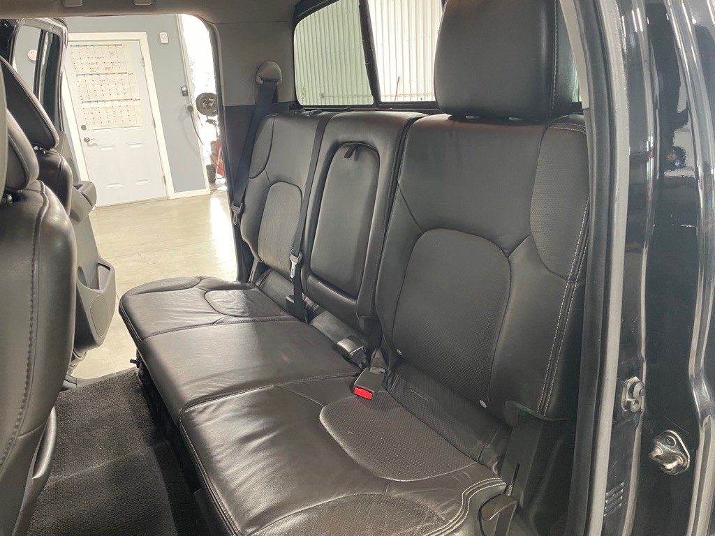 2015 Nissan Frontier Image 13