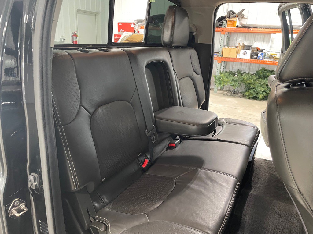 2015 Nissan Frontier Image 19
