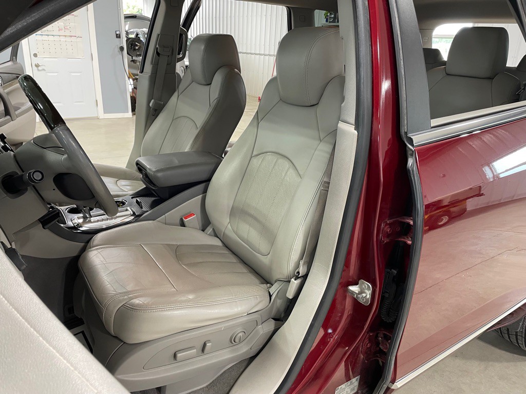 2015 Buick Enclave Image 10
