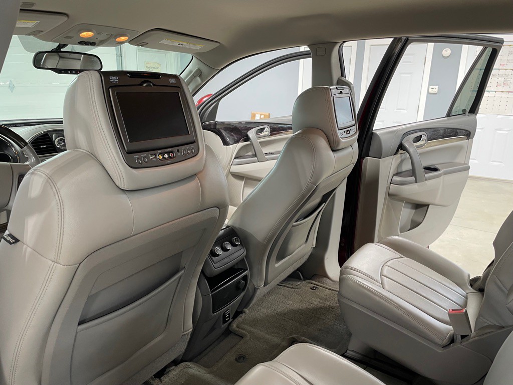2015 Buick Enclave Image 13