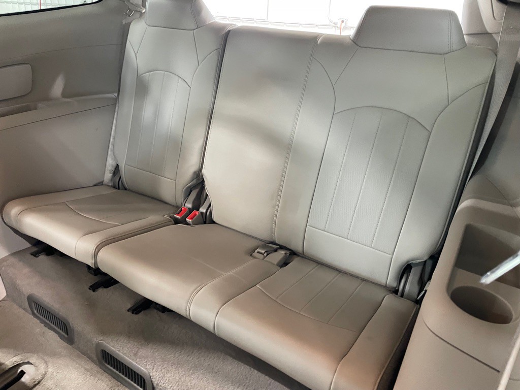2015 Buick Enclave Image 15