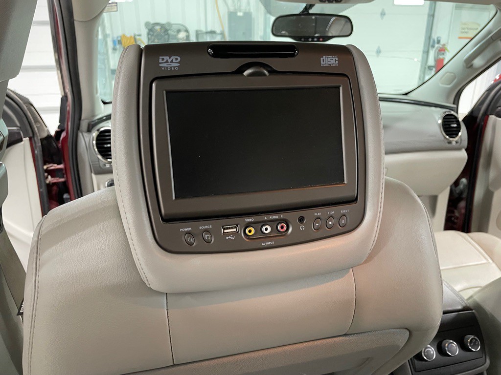 2015 Buick Enclave Image 16