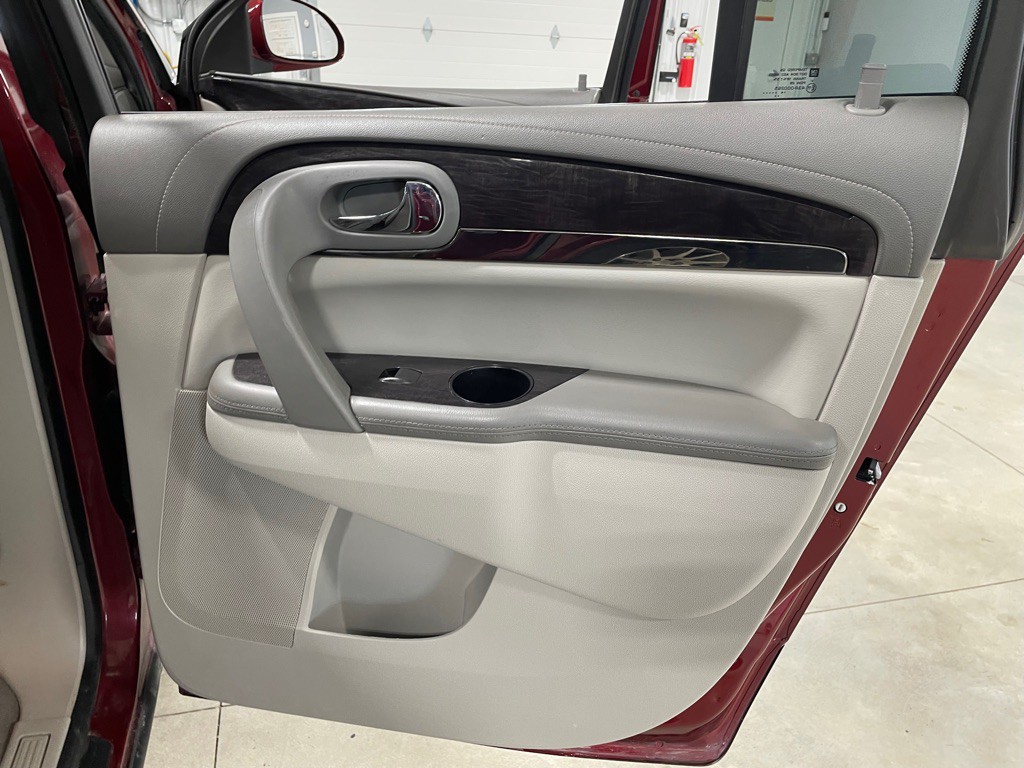 2015 Buick Enclave Image 25