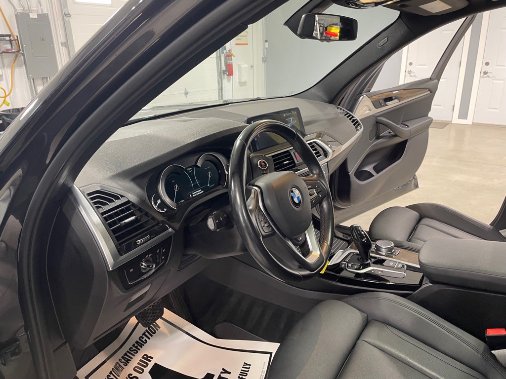 2018 BMW X3 Image 9