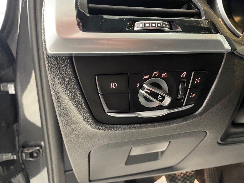 2018 BMW X3 Image 27