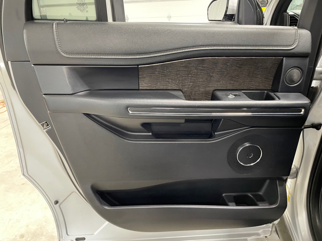 2019 Ford Expedition Image 16