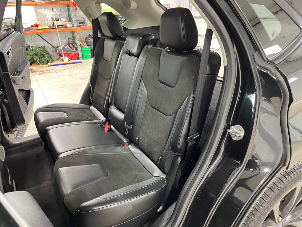 2015 Ford Edge Image 14