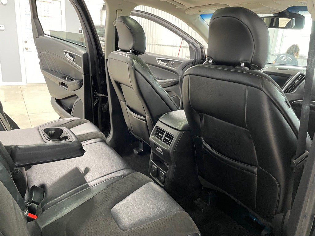 2015 Ford Edge Image 18