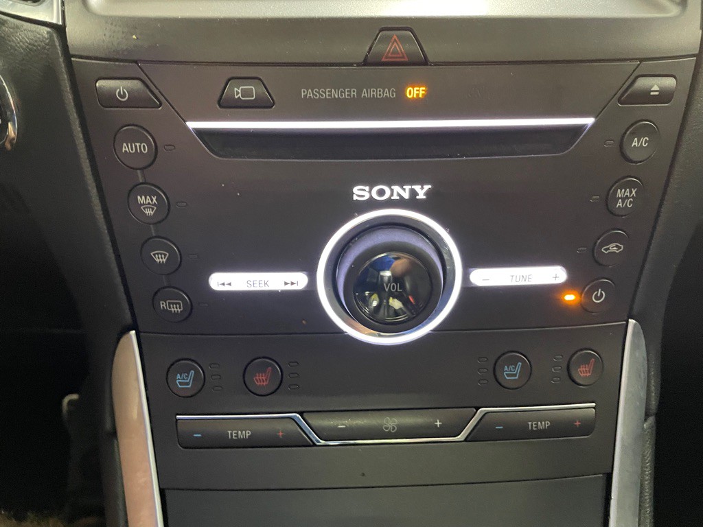 2015 Ford Edge Image 32
