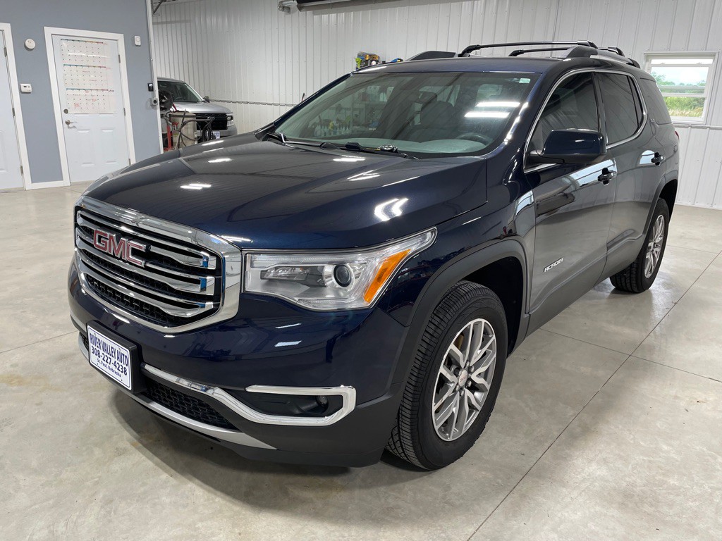 2017 GMC Acadia Image 3