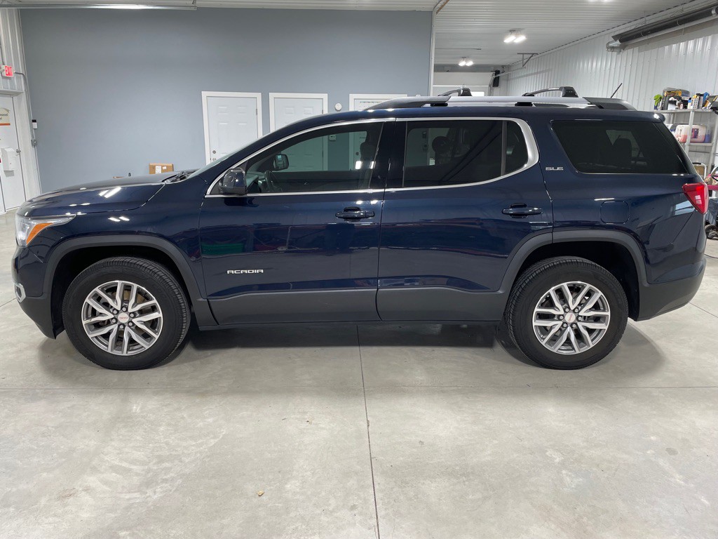 2017 GMC Acadia Image 4