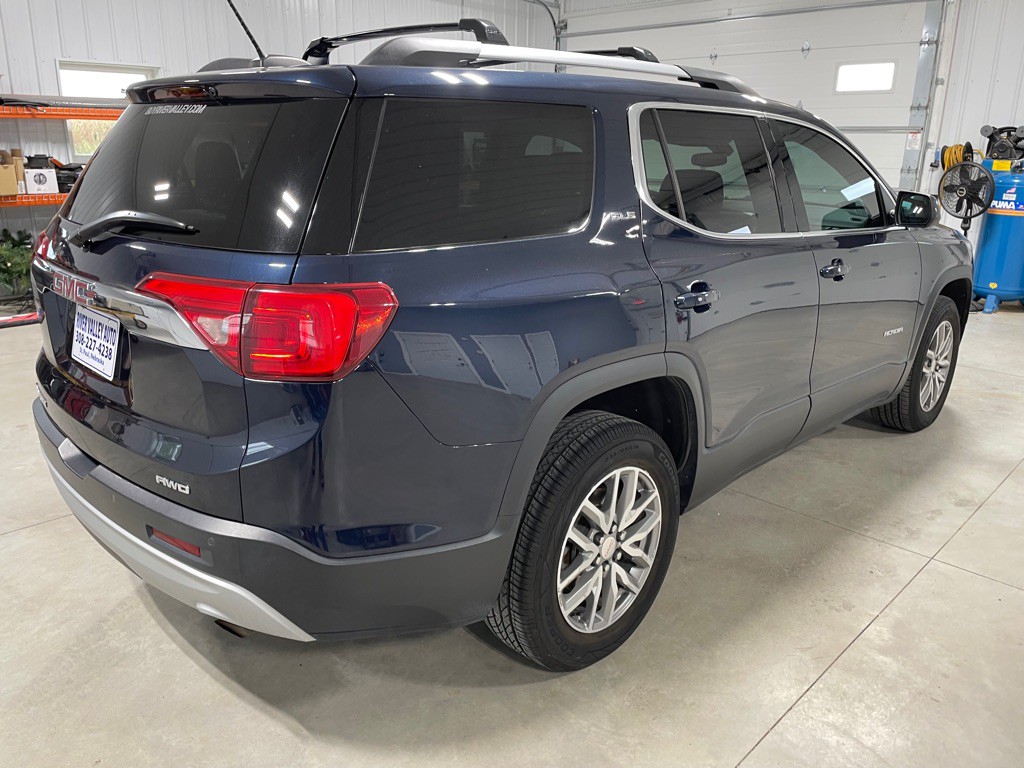 2017 GMC Acadia Image 7