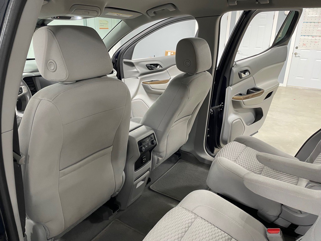 2017 GMC Acadia Image 14