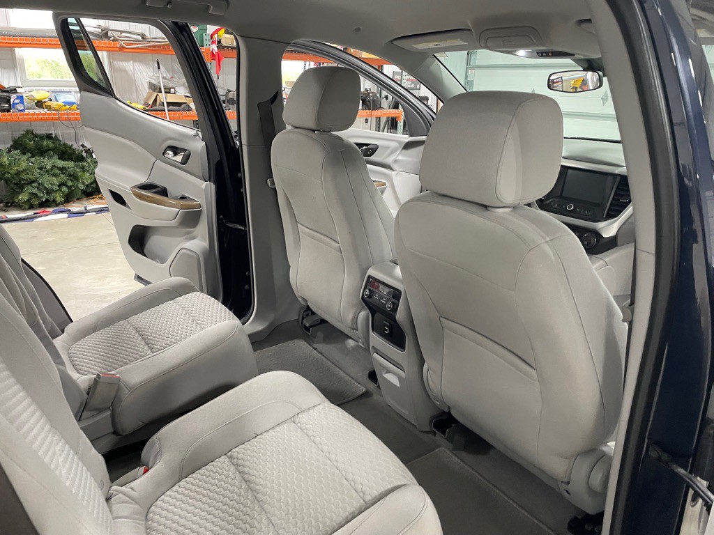 2017 GMC Acadia Image 21