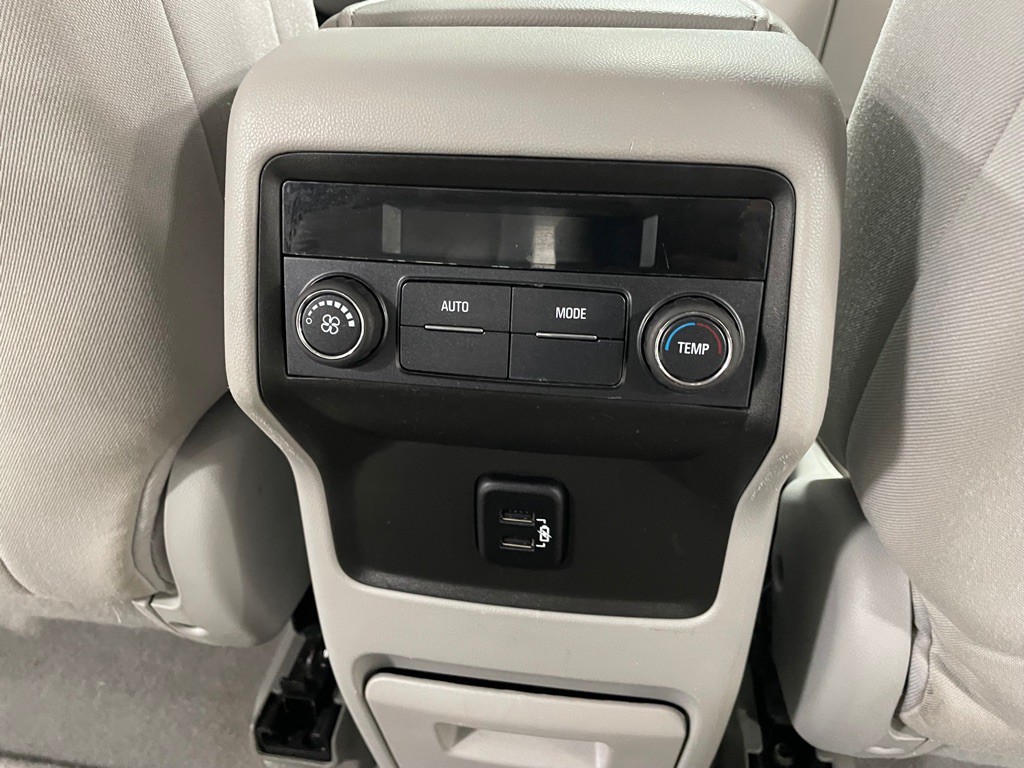 2017 GMC Acadia Image 24