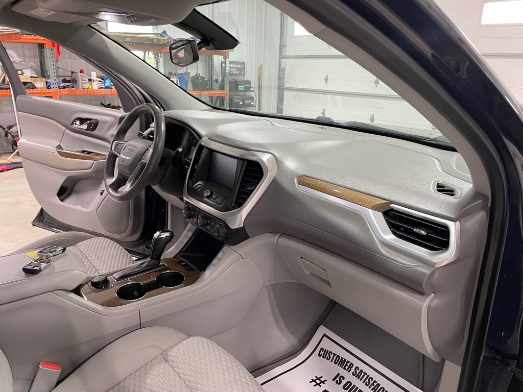 2017 GMC Acadia Image 26