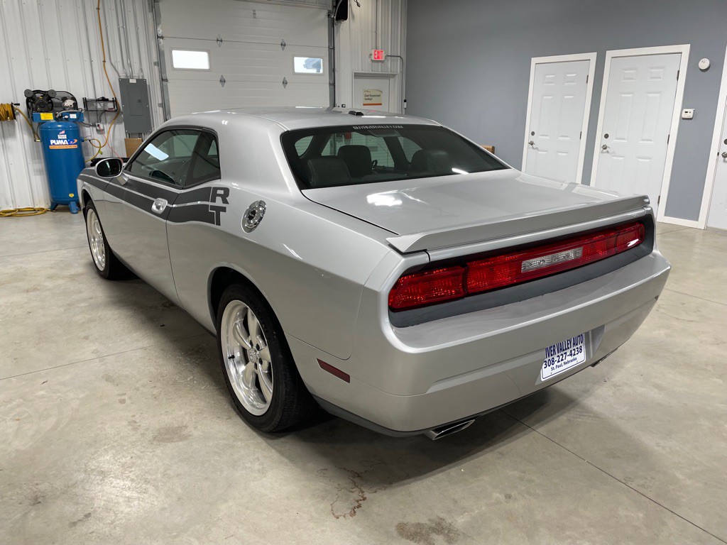 2010 Dodge Challenger Image 5