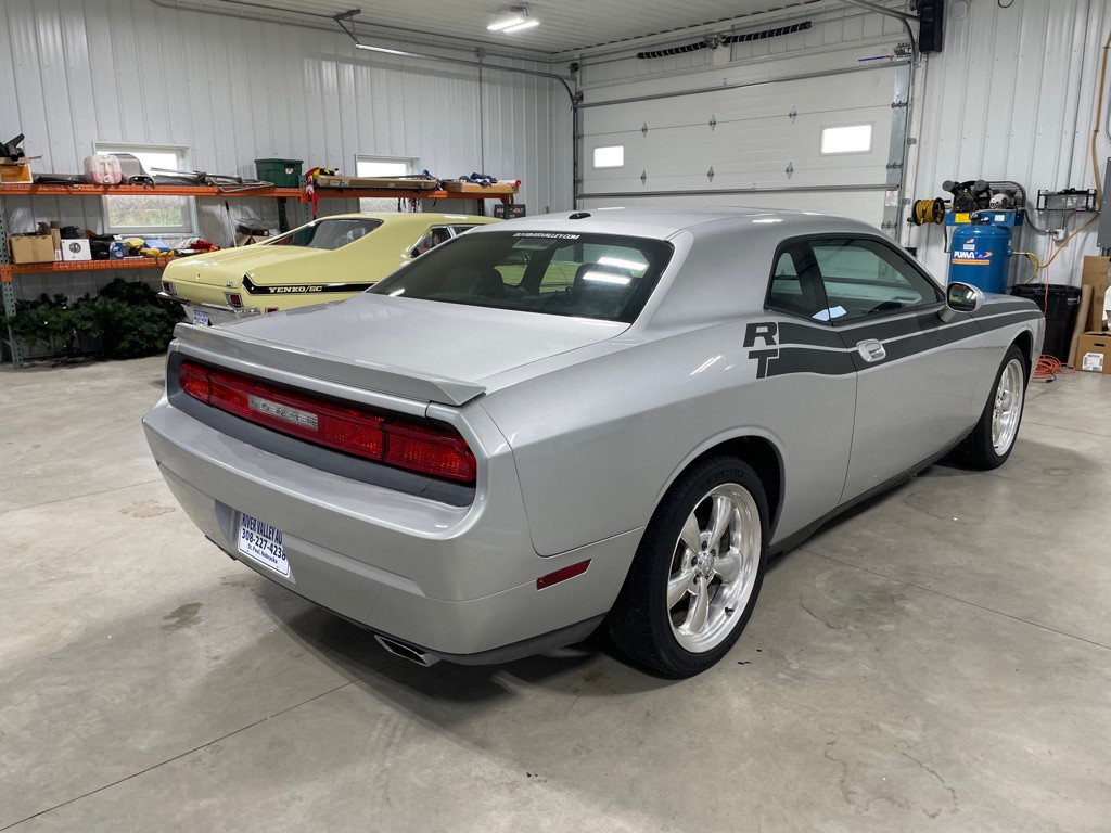 2010 Dodge Challenger Image 7