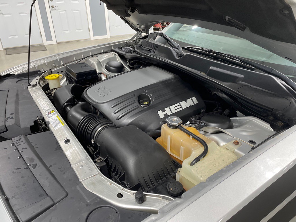 2010 Dodge Challenger Image 29