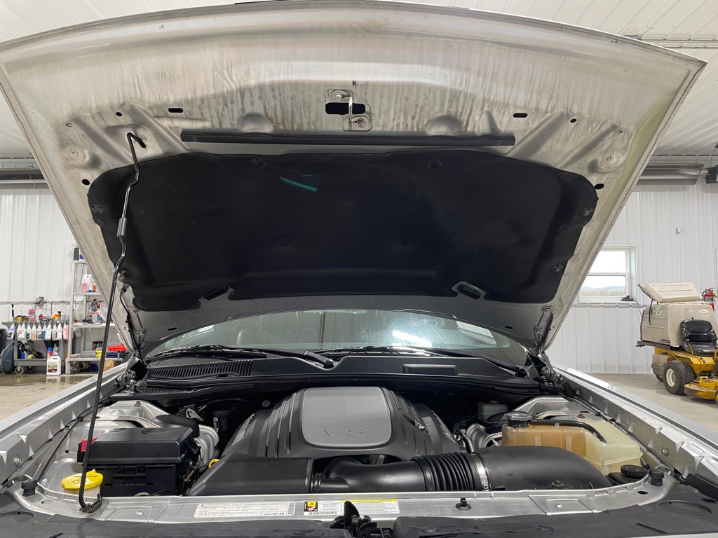 2010 Dodge Challenger Image 33