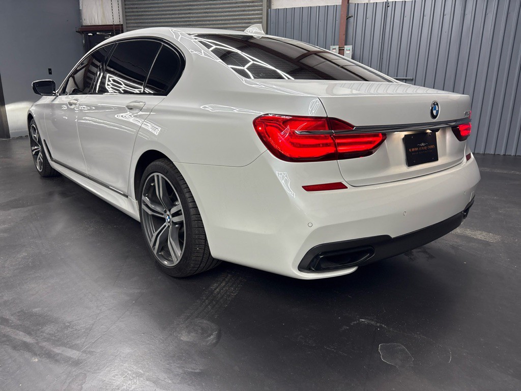 2019 BMW 7 Series Image 3
