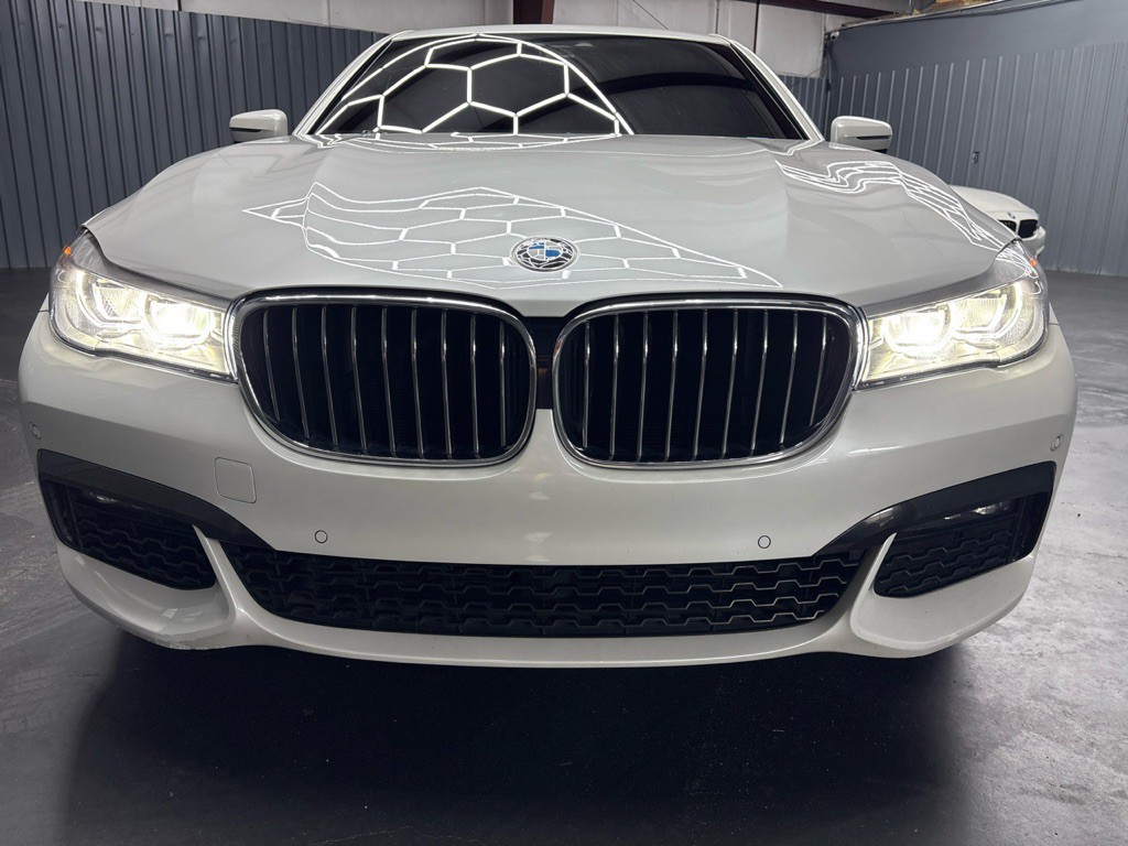 2019 BMW 7 Series Image 8
