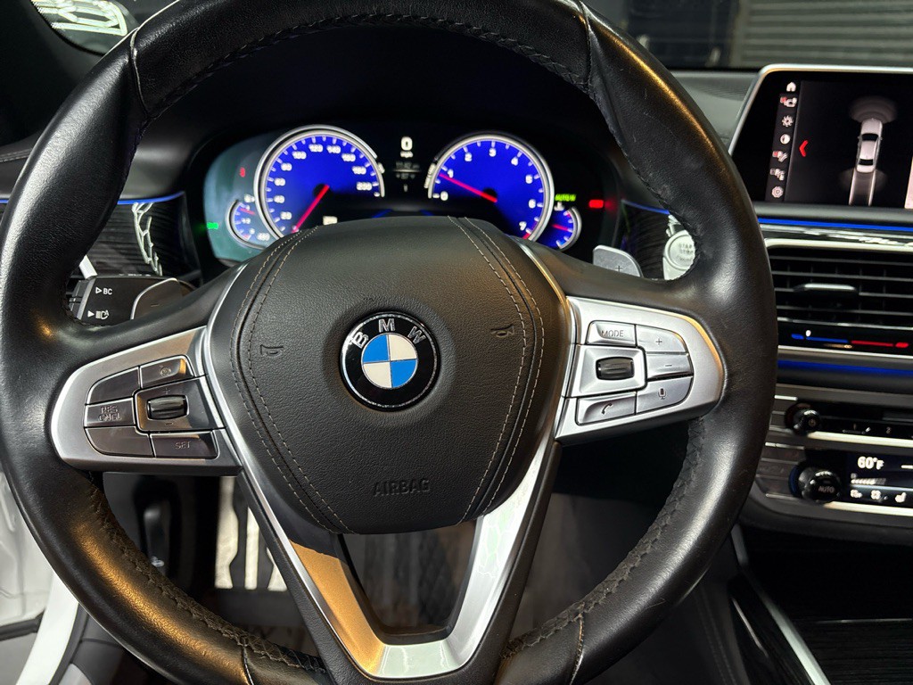2019 BMW 7 Series Image 16