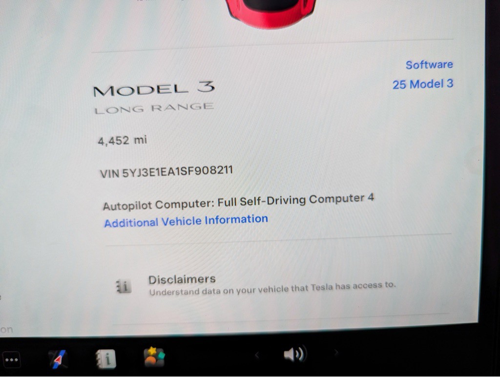 2025 Tesla Model 3 Image 18