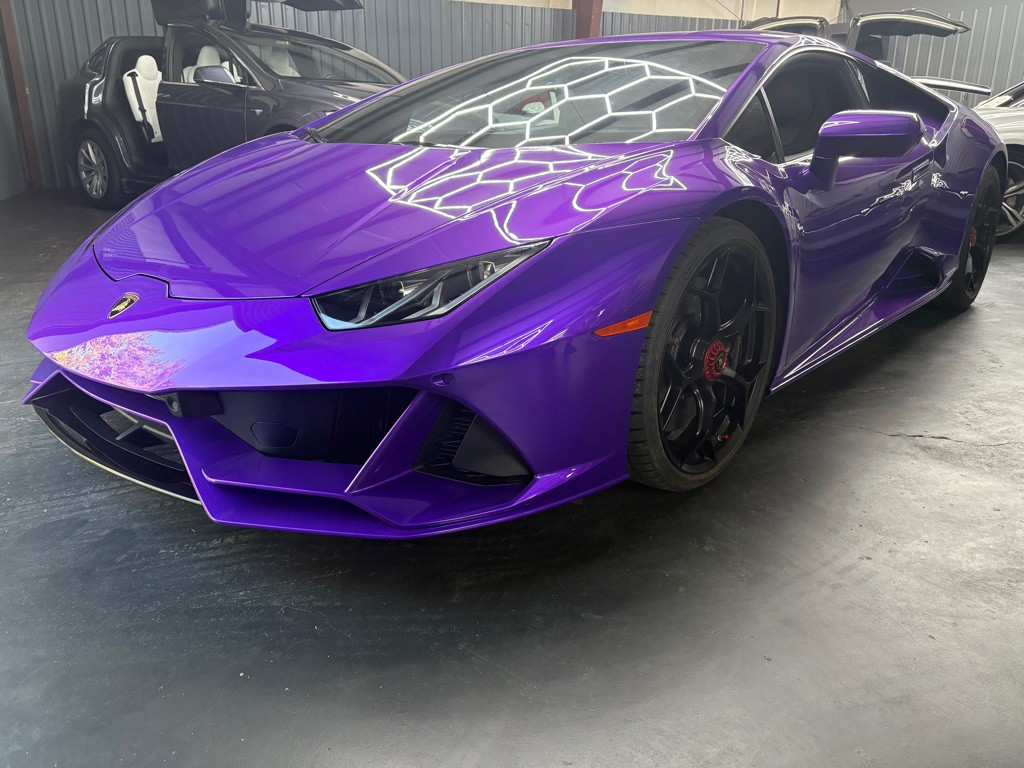 2020 Lamborghini Huracan Image 1