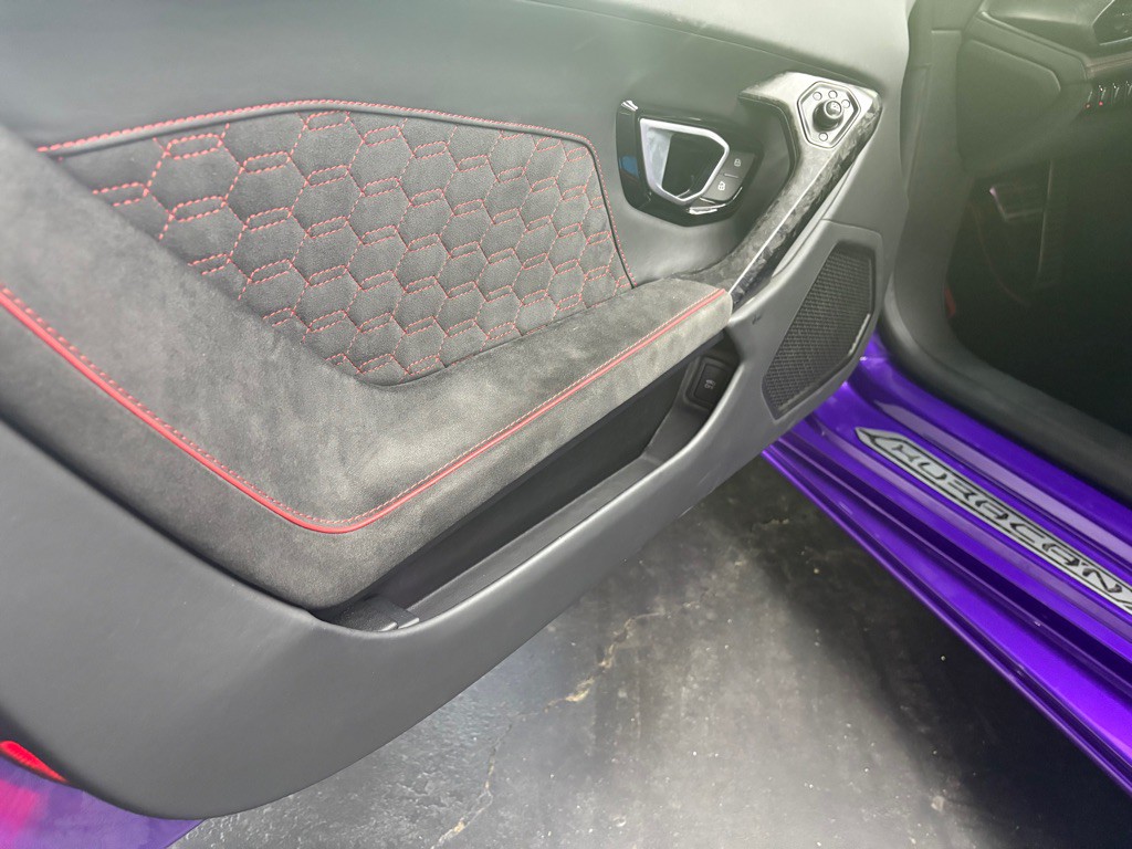 2020 Lamborghini Huracan Image 14