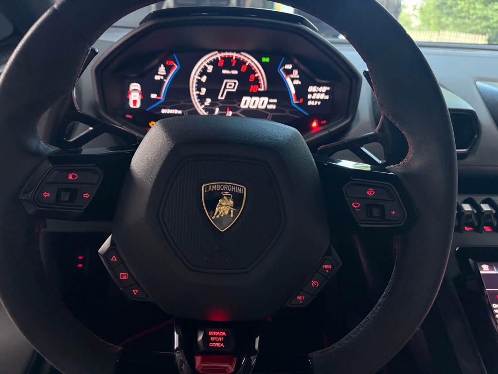 2020 Lamborghini Huracan Image 18