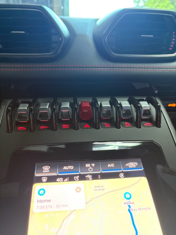2020 Lamborghini Huracan Image 20