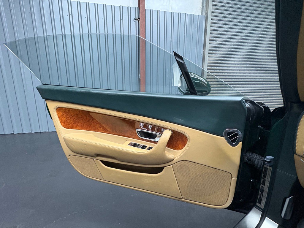 2007 Bentley Continental Image 19