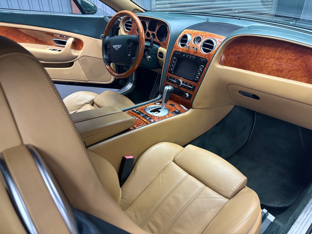 2007 Bentley Continental Image 22