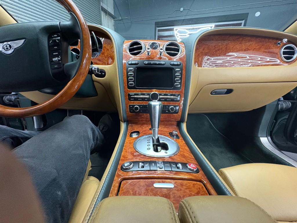 2007 Bentley Continental Image 24