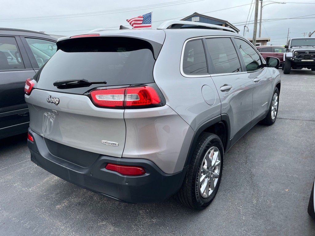 2016 Jeep Cherokee Image 6