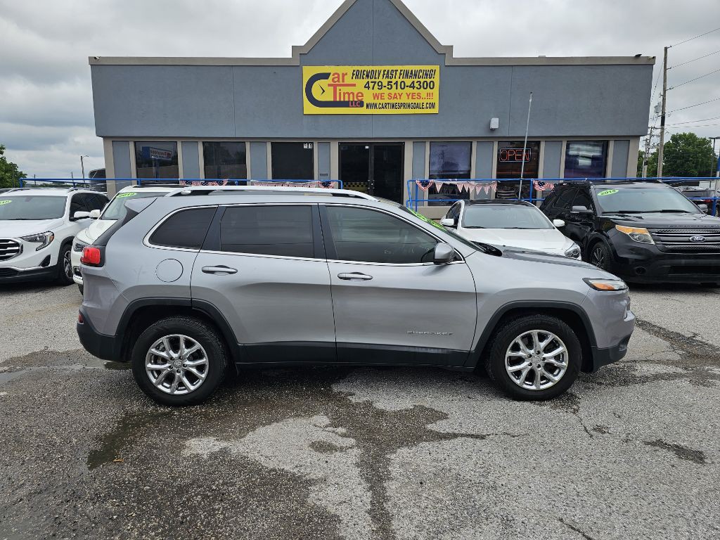 2016 Jeep Cherokee Image 14