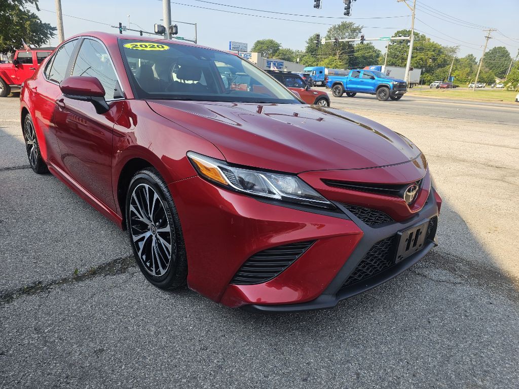 2020 Toyota Camry Image 2