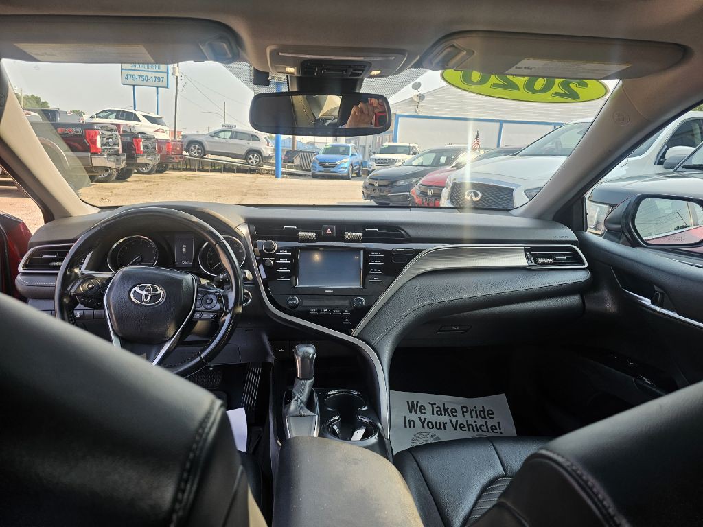 2020 Toyota Camry Image 10