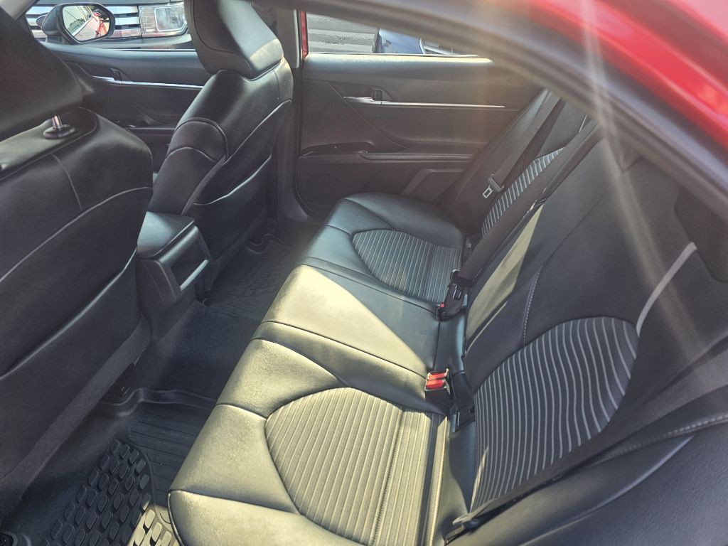 2020 Toyota Camry Image 11