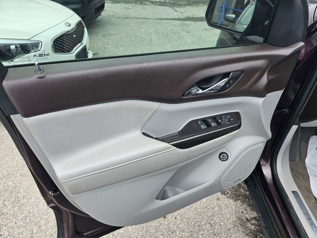 2018 GMC Acadia Image 26