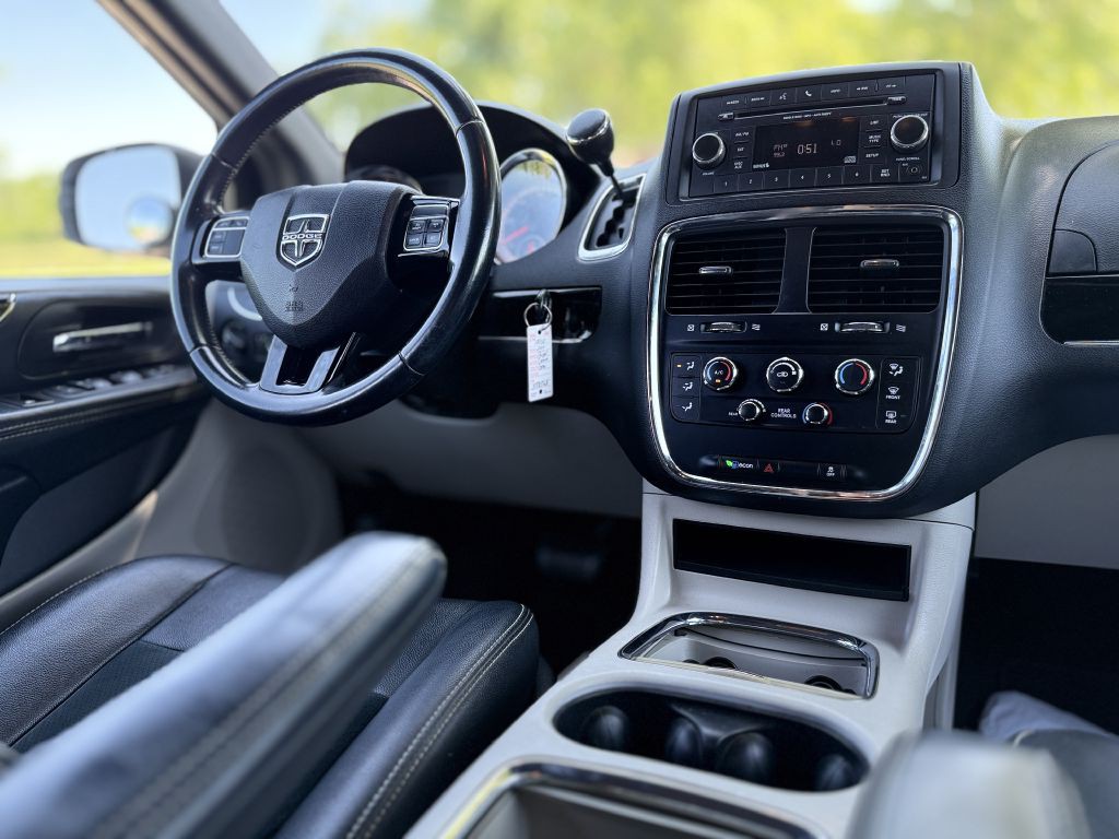 2017 Dodge Grand Caravan Image 9