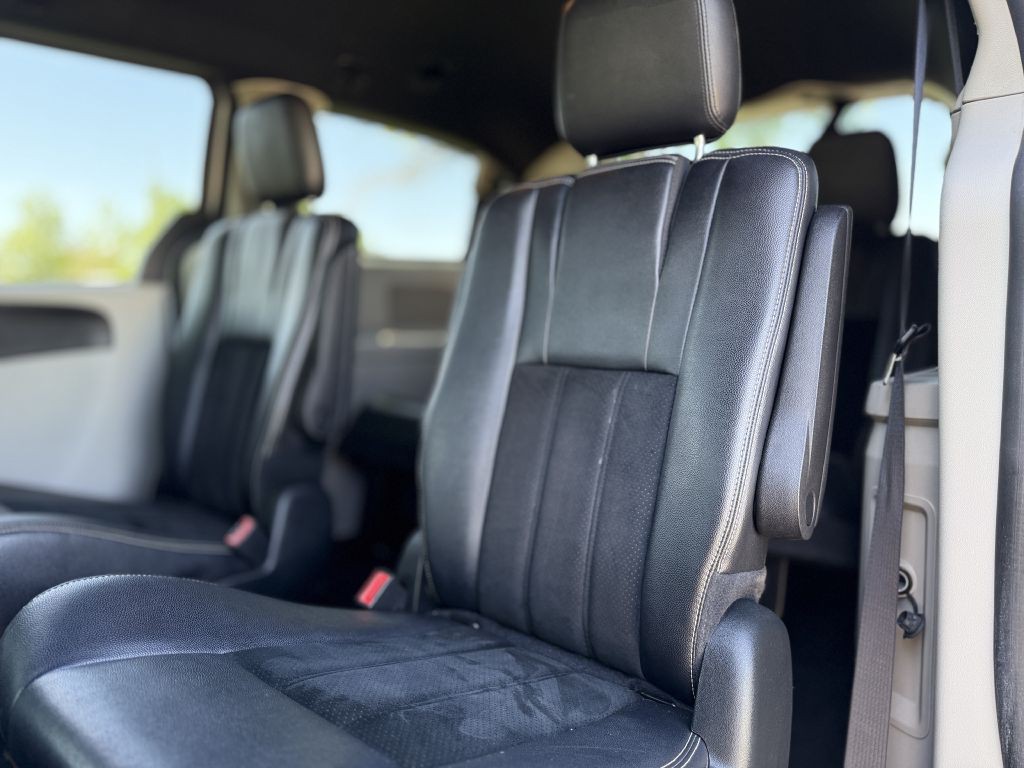 2017 Dodge Grand Caravan Image 13