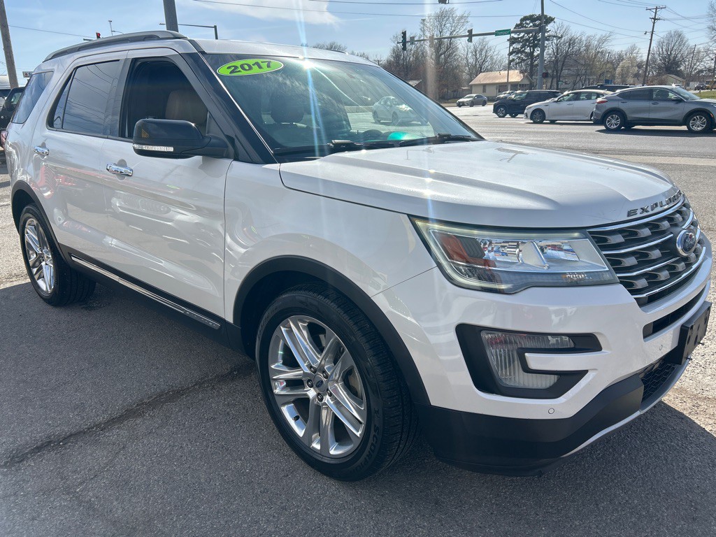 2017 Ford Explorer Image 4