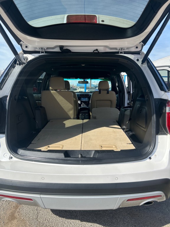 2017 Ford Explorer Image 13