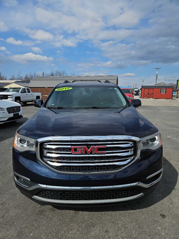 2017 GMC Acadia Image 2