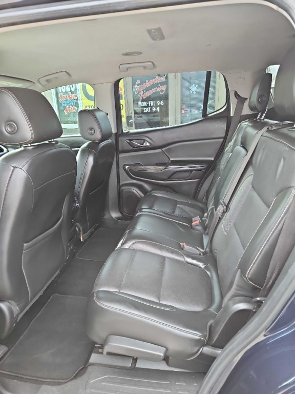 2017 GMC Acadia Image 9