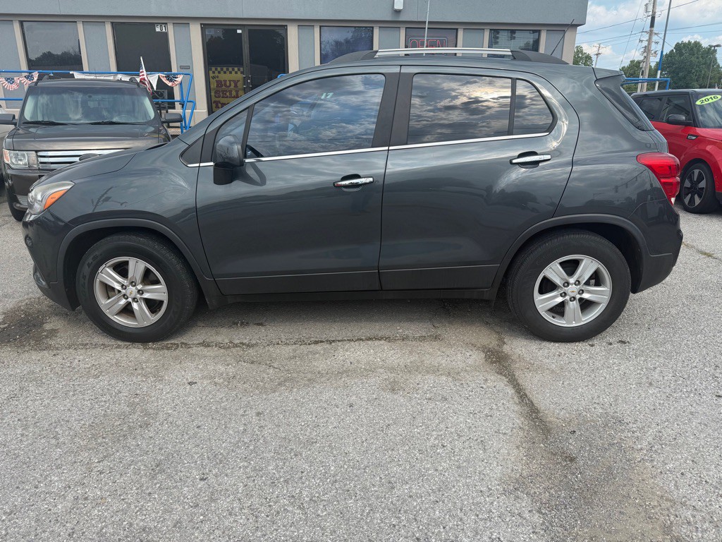 2017 Chevrolet Trax Image 2