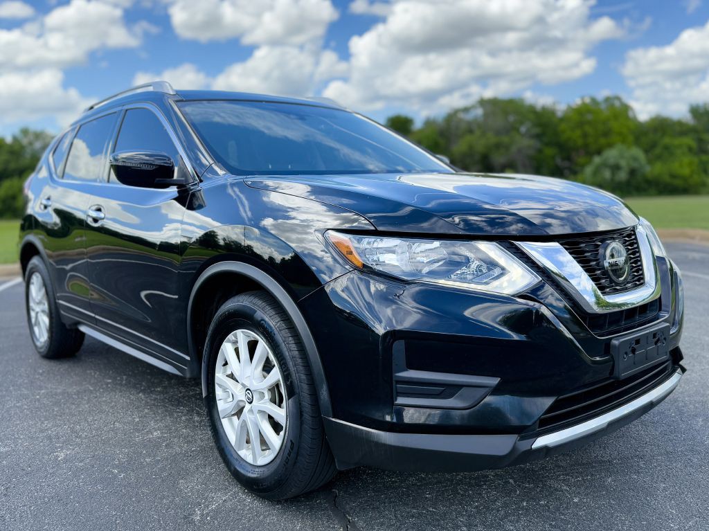 2018 Nissan Rogue Image 2
