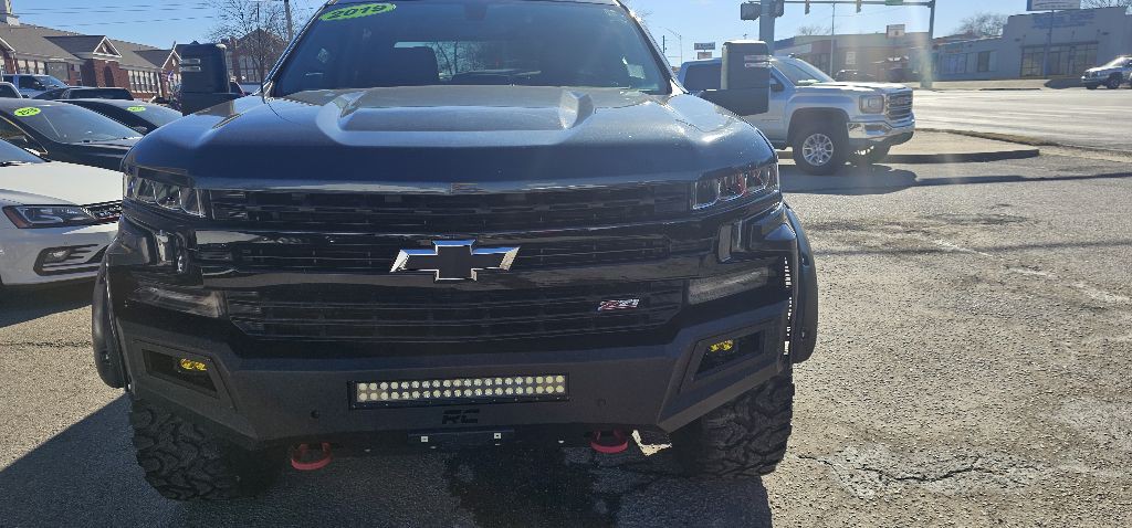 2019 Chevrolet Silverado 1500 Image 2